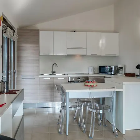 Casa Lugana 15 - Monolocale Con Piscina Fronte