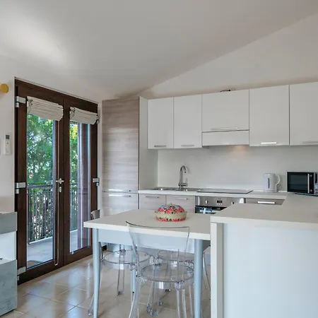 Casa Lugana 15 - Monolocale Con Piscina Fronte