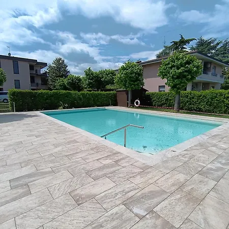 Casa Lugana 1 - Monolocale Con Piscina Fronte Apartamento Sirmione